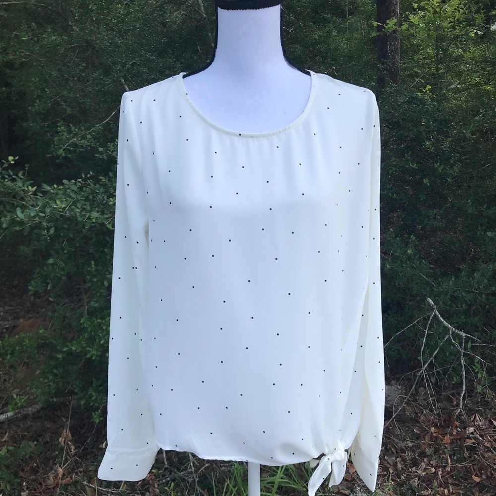 Socialite White Dot Long Sleeve Blouse Size M